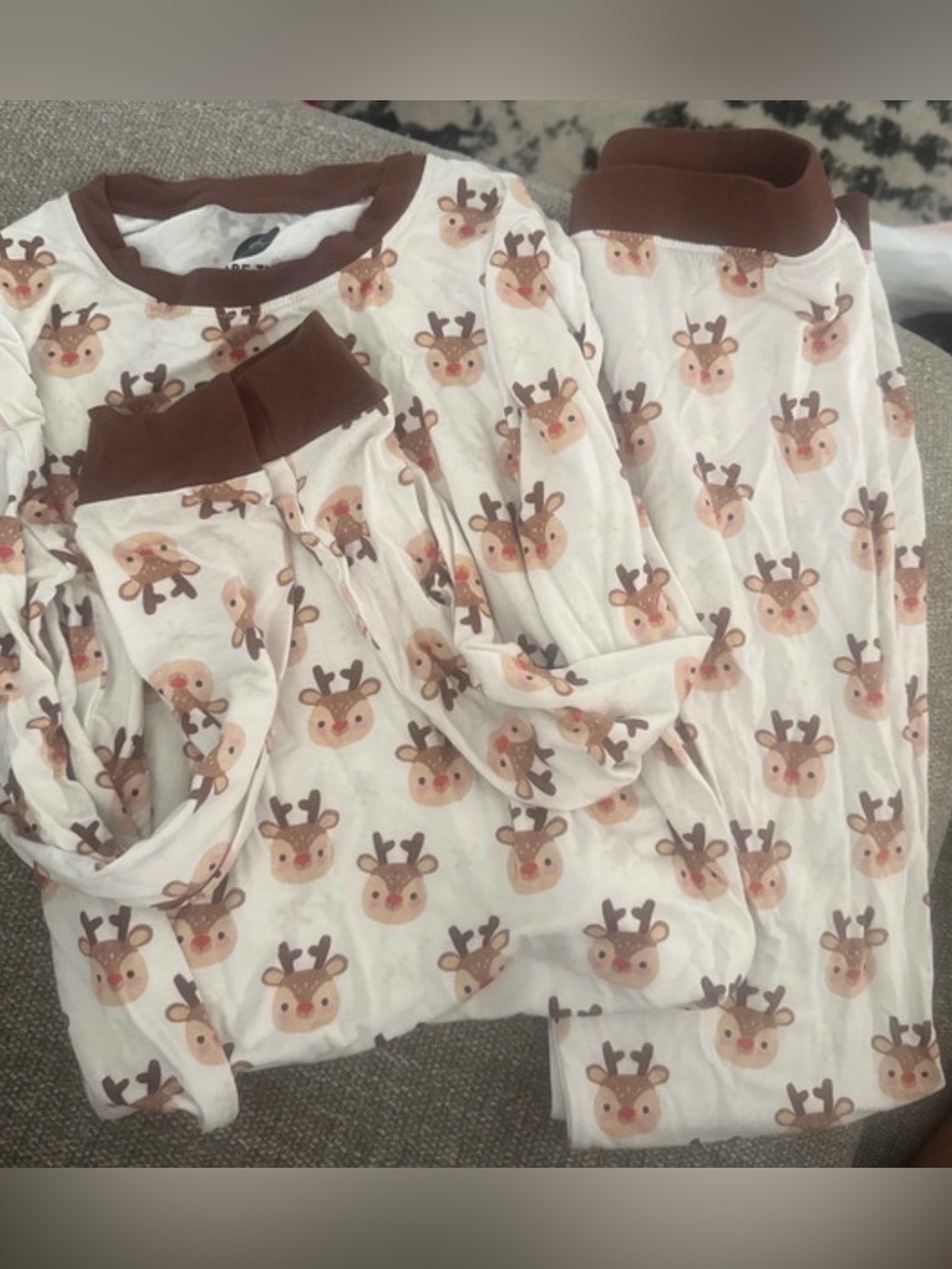 Kids Reindeer Print Brown-Trim Pajama Set 100% bamboo size 9/10